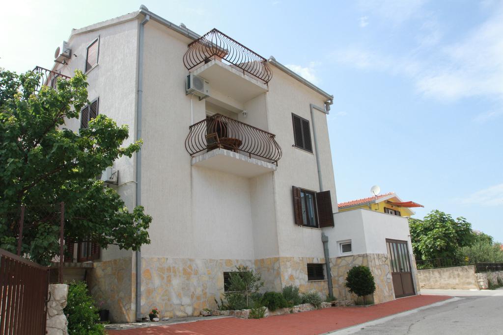 Apartments Sanader Okrug Gornji Exterior foto
